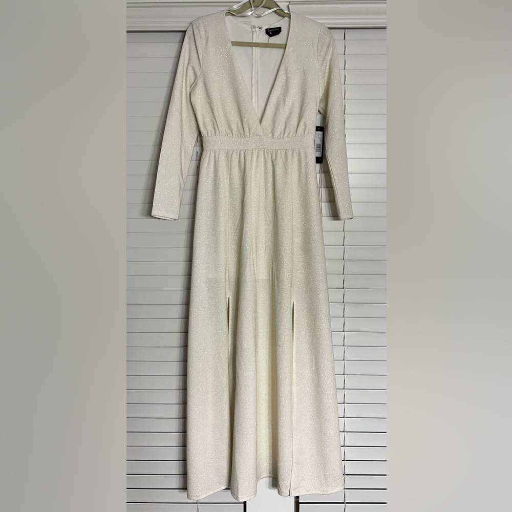 Deep V maxi dress.***PLEASE READ THE DESCRIPTION CAREFULLY, Thanks*** - Picture 5 of 16